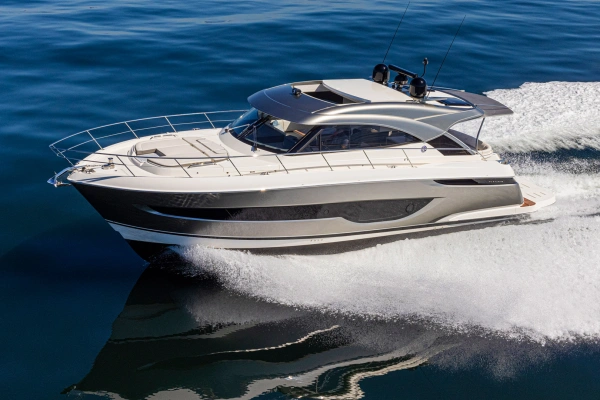 4600 Sport Yacht Platinum Edition