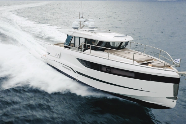 Wellcraft 44 Explorer