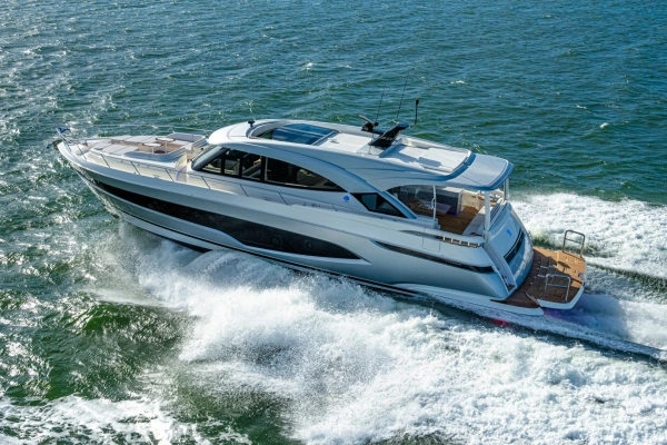6800 Sport Yacht Platinum Edition