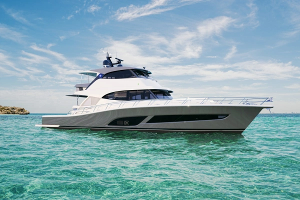 72 Sports Motor Yacht Series II