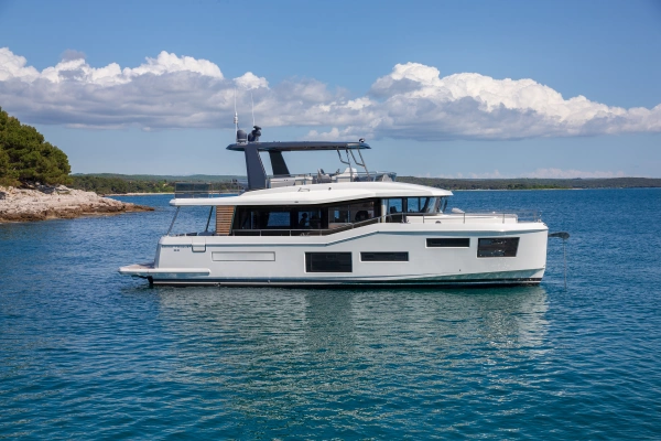 Grand Trawler 63