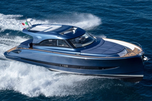 Solaris Power 48 Coupé